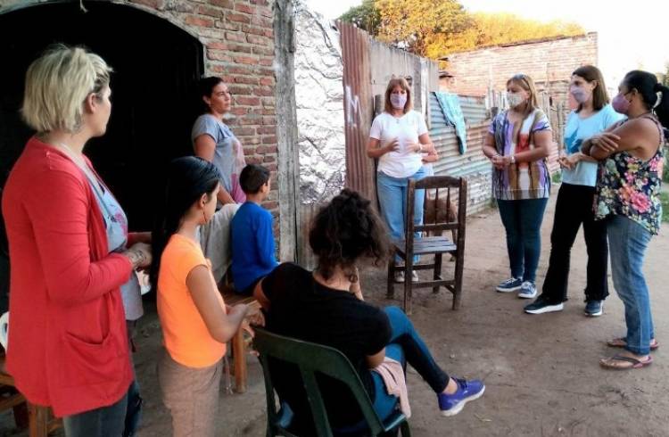 Betina Florito y Ana Cattena visitaron barrios del norte de la Ciudad