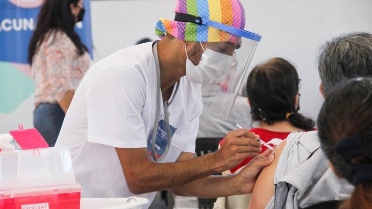 Llegaron 29.200 dosis de la vacuna Sinopharm a la provincia