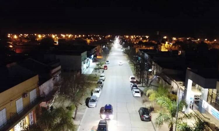 Inauguración de iluminación led sobre las avenidas 25 de Mayo y 9 de Julio de la ciudad de San Guillermo