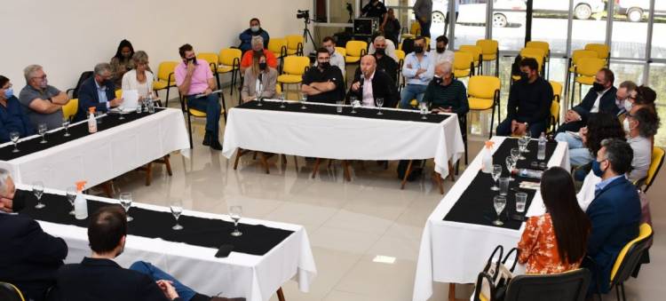Acceso a puertos: se concretó la mesa de diálogo que convocó la Defensoría del Pueblo