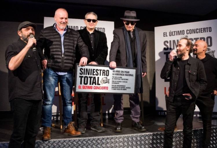 La banda española Siniestro Total deja los escenarios tras 40 años de carrera