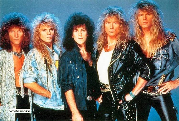 Whitesnake lanzó su exitoso single "Is This Love"