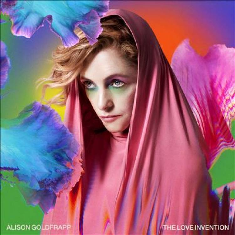 Alison Goldfrapp lanza “The Love Invention”, su álbum debut solista