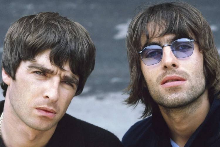 Oasis estrena un nuevo video para "Acquiesce"