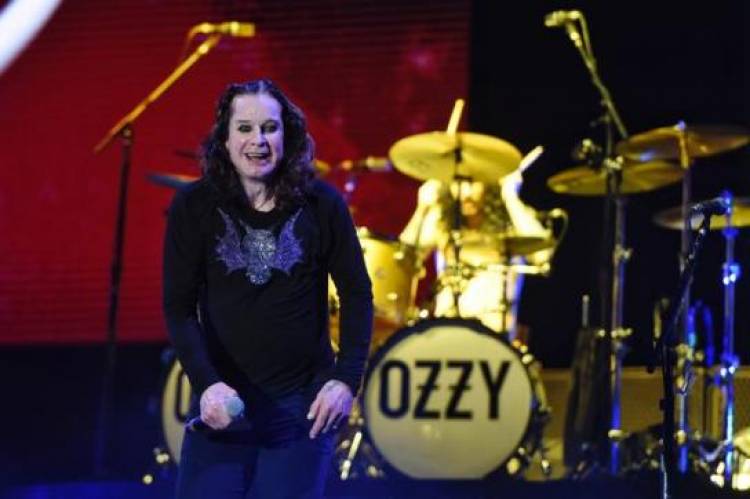 Ozzy Osbourne, retirado por enfermedad, quiere hacer su último concierto