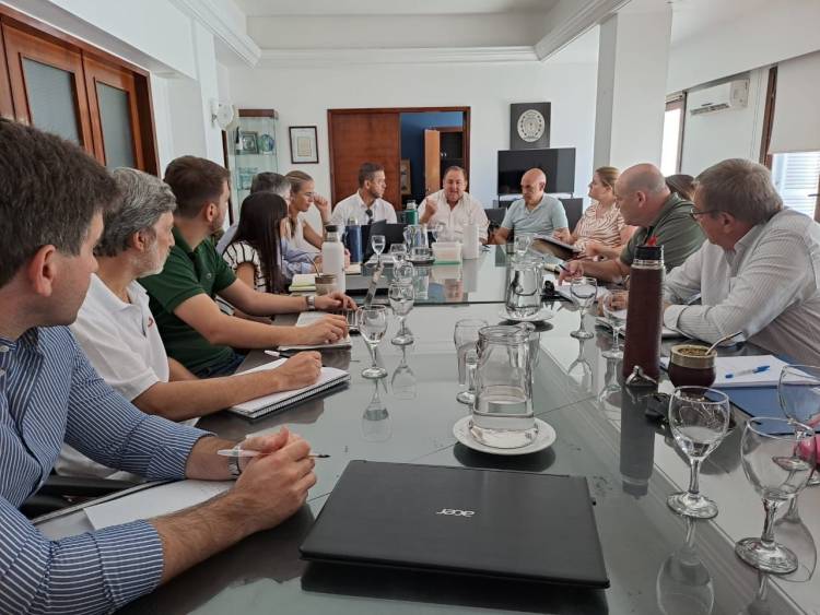 El intendente Poletti encabezó la primera reunión de gabinete con miras a declarar la emergencia hídrica
