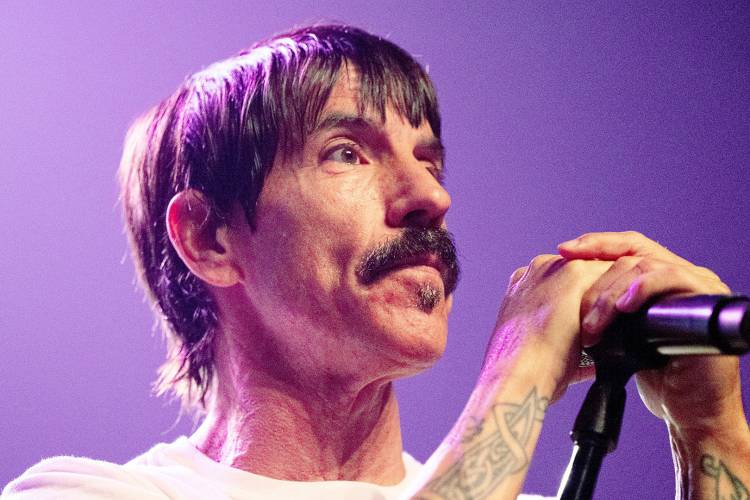 Universal planifica una biopic sobre Anthony Kiedis, cantante de Red Hot Chili Peppers