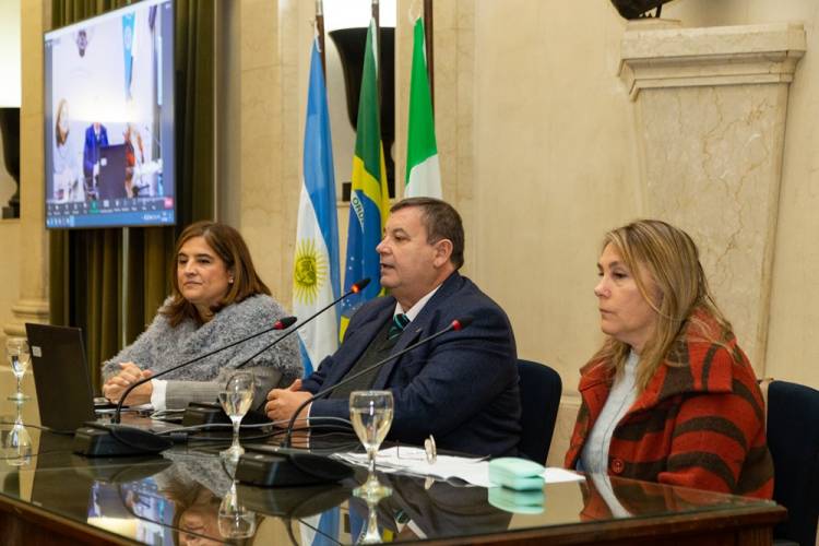 Se desarrolla la 12º edición de la Escuela Internacional de Invierno de la UNL