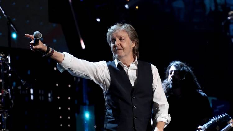 Paul McCartney prepara un nuevo álbum para el 2025