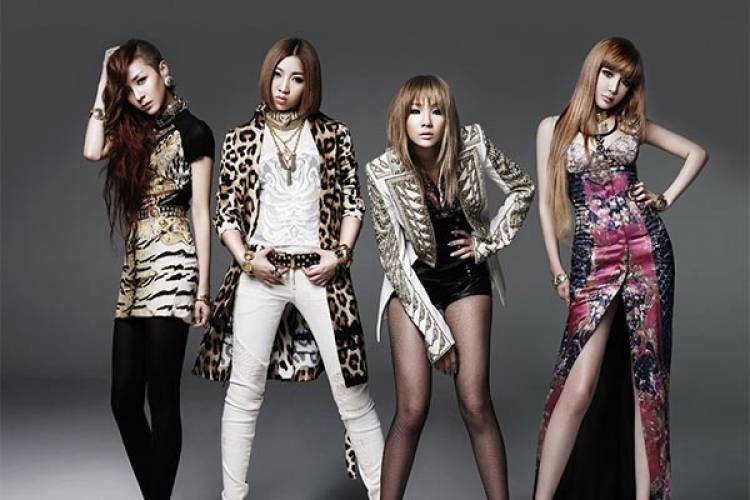 2NE1 celebra su 15º aniversario con un LP de edición limitada - 2NE1, 15주년 기념 한정판 LP 발매