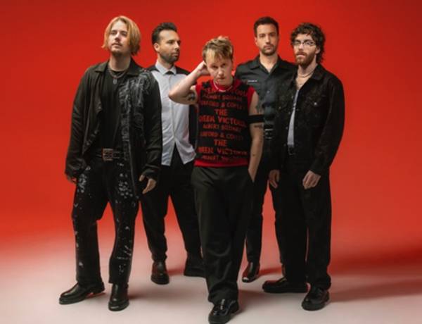 Nothing But Thieves presenta ‘Dead Club City Deluxe’