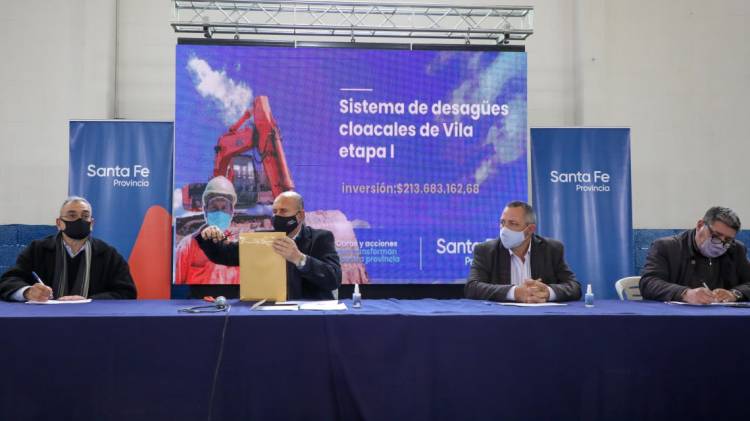 Perotti encabezó la licitación para la construcción del sistema de desagües cloacales en Vila