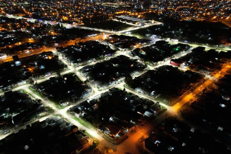 Santa Fe se ilumina: barrio Liceo Norte estrenó su alumbrado público