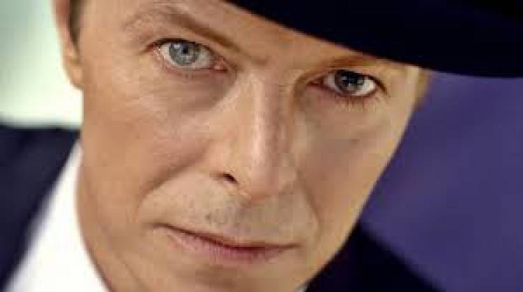 El primer documental oficial de David Bowie podría estrenarse en Cannes el mes próximo