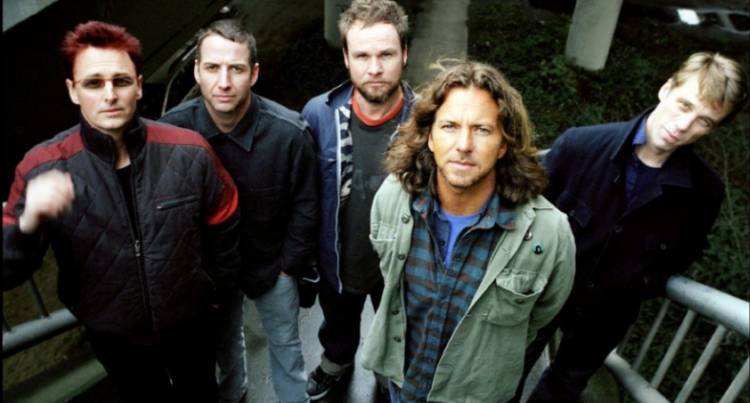 Pearl Jam anuncia lanzamiento de un nuevo disco en vivo