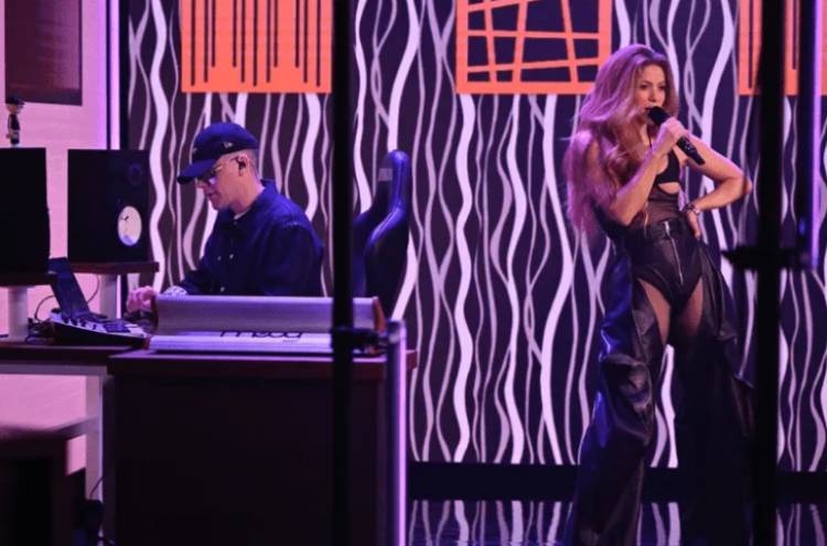 Shakira y Bizarrap hicieron historia en The Tonight Show con Jimmy Fallon