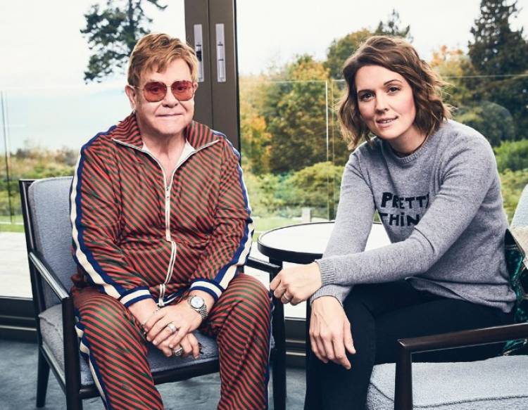 Elton John habría grabado un nuevo álbum junto a Brandi Carlile