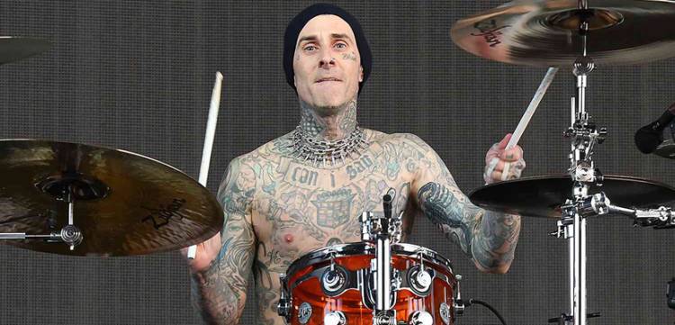 Travis Barker comparte información sobre el próximo material de Blink-182