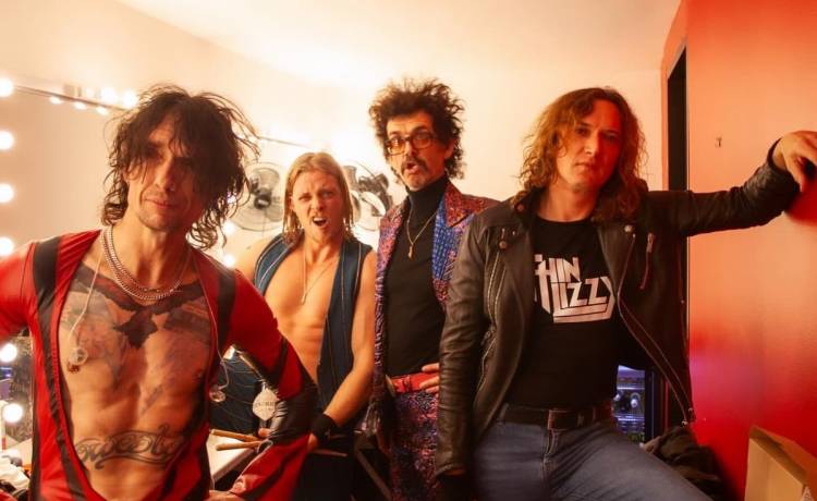 The Darkness anuncia el lanzamiento de un nuevo álbum, "Dreams on Toast"