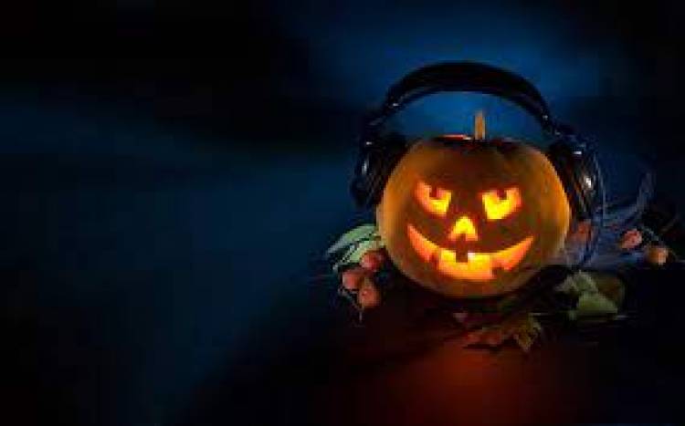 5 canciones de Halloween en español 